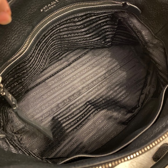Authentic Prada vitello daino leather 3 way tote in black - Picture 8 of 15